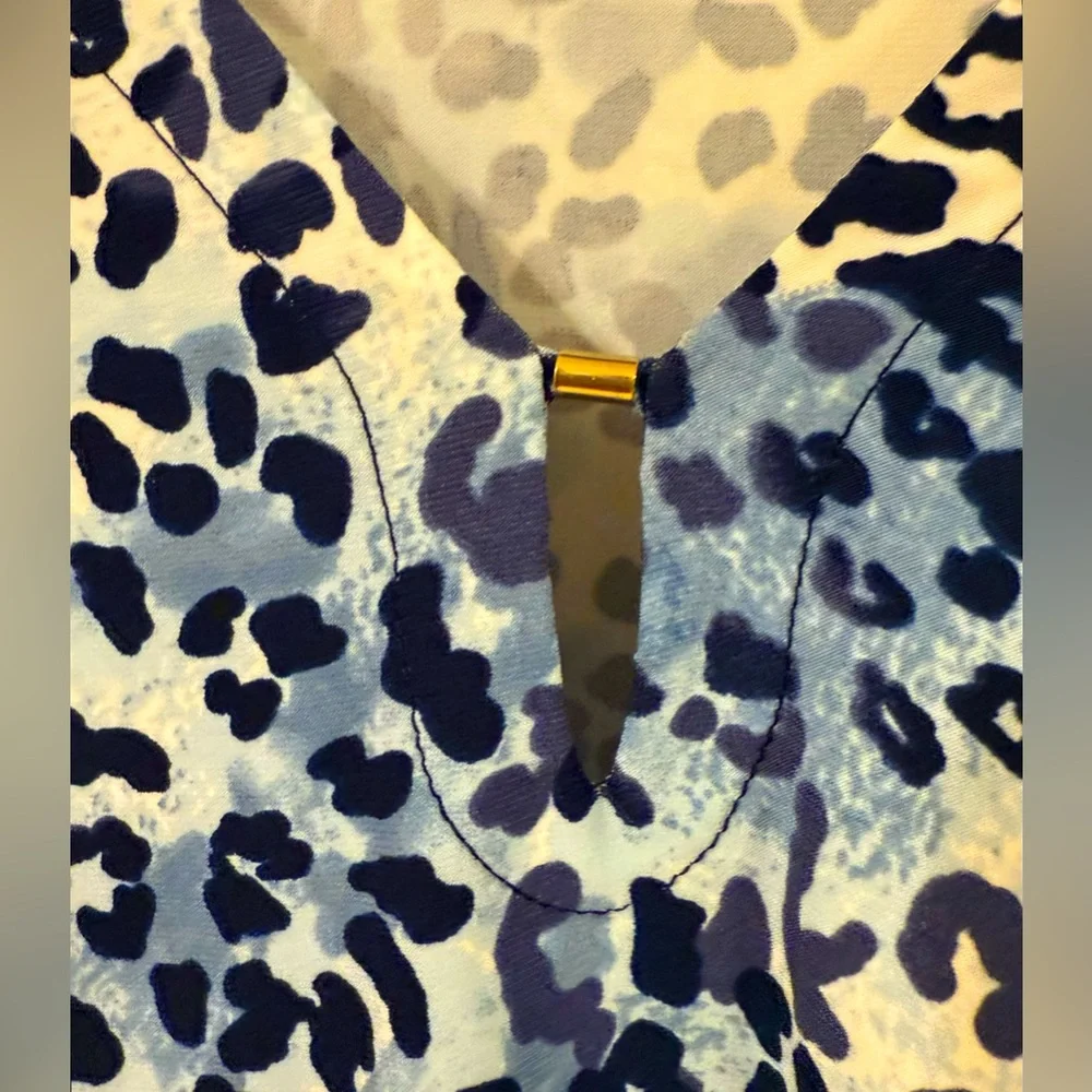 Pretty leopard print blouse - Picture 4 of 7